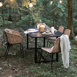 Helo Black outdoor table - House Doctor