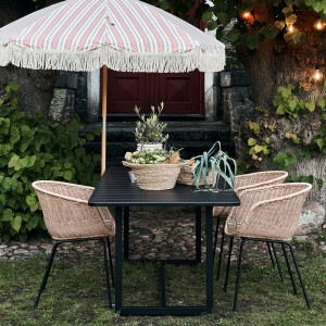 Helo Black outdoor table - House Doctor