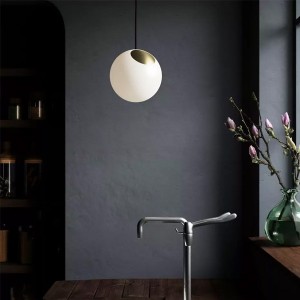 Suspension détail doré Bright Spot - Nordic Tales