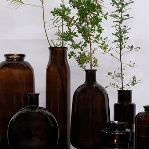 Big Shape floor vase chocolate - Trademark Living