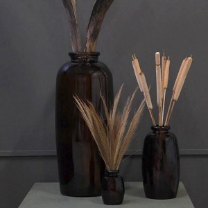 Décor écologique - Vase en verre recyclé par Trademark Living et orné de branches Woodely