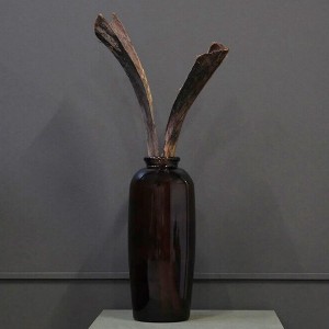 Décor écologique - Vase en verre recyclé par Trademark Living et orné de branches Woodely