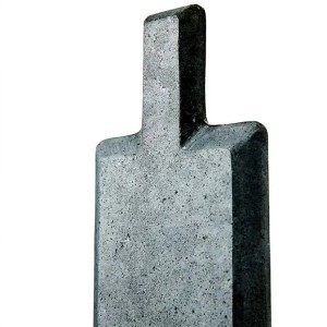 Planche à tapas en pierre de rivière vue de côté, détail de l'épaisseur et de la poignée - Muubs - Woodely