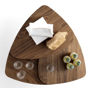 Poésie artisanale : La table basse modulable de Klybeck en action