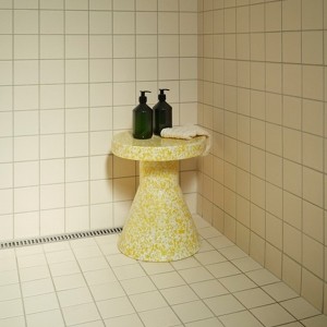 Tabouret Bit Cône jaune / Blanc - Normann Copenhagen