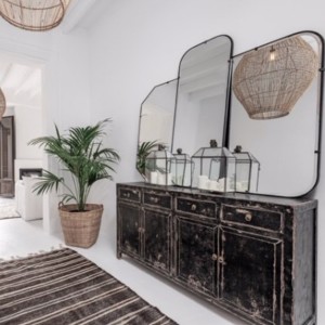 Buffet Noir 4 Portes bois d'orme - Snowdrops Copenhagen