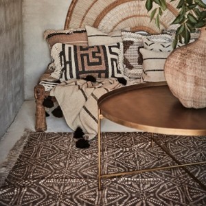 Thomas Table Brass Color - Affari of Sweden