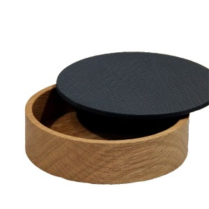 oak box lid and recycled leather - LINDDNA