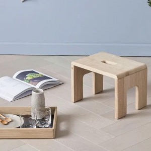 Tabouret Reach - Pratique et léger, idéal pour atteindre des hauteurs