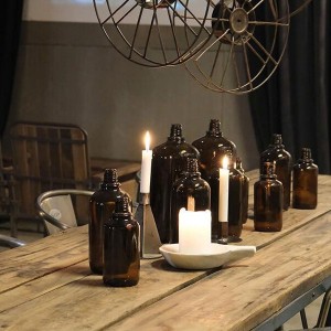 Bol marbre blanc avec anse en ambiance cosy aux bougies - Trademark Living - Woodely