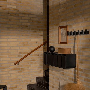 Étagère Murale Curved en Acier noir – Kristina Dam