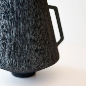 Vase en céramique Graphite – Collection Alma| Maud Dollard Céramique