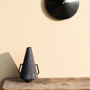 Vase en céramique Eclipse – Collection Alma|Maud Dollard Céramique