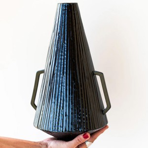 Vase en céramique Nocta – Collection Alma|Maud Dollard Céramique