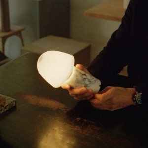 Lampe à poser Fuse  Marbre - Made By Hand