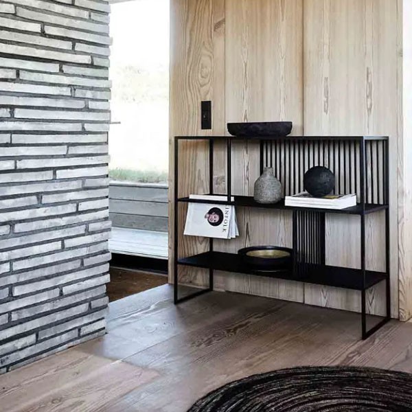 Industrial look shelf at woodely