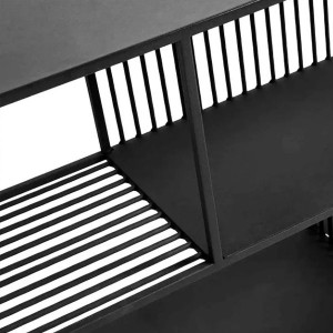 Industrial look shelf at woodely