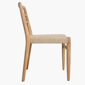 Détail de l'assise en corde tressée naturelle de la chaise Verano sans accoudoir – texture et finition artisanale