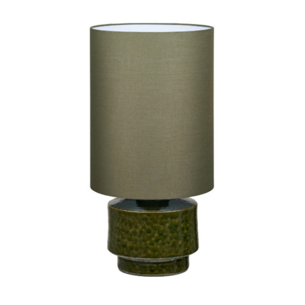 Lampe de table House Nordic au pied en grès émaillé vert et abat-jour cylindrique kaki, vue de face sur fond blanc.