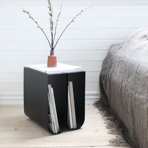 Curved metal coffee table Black - Kristina Dam