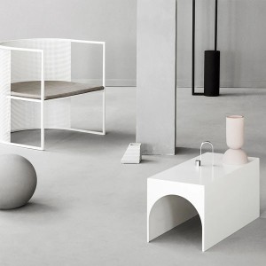 Kristina Dam table in white steel