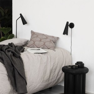 Metal wall lamp