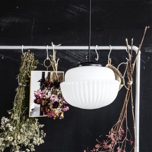 Acorn white glass pendant light - House Doctor