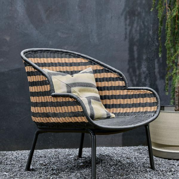 Lounge chair Hapur nature and black | House Doctor