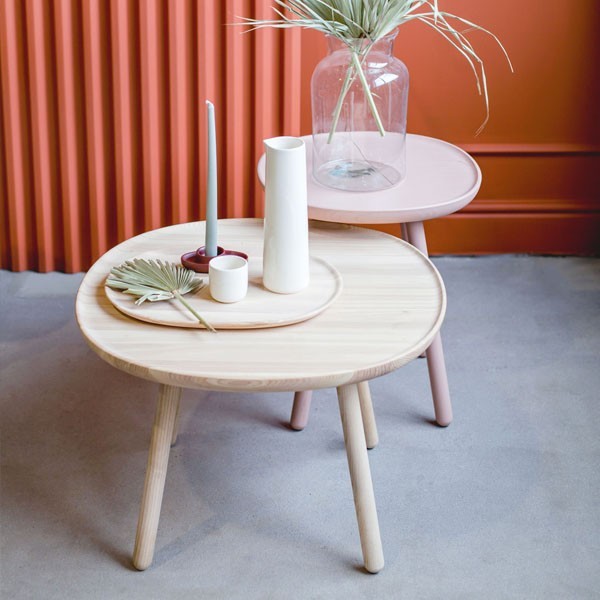 Table d'appoint Naïve carrée D640 frêne naturel par EMKO