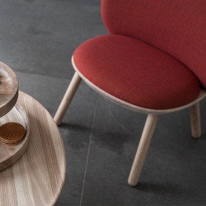 Fauteuil Naïve Low Frêne laine Cognac - EMKO