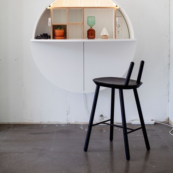 Tabouret de bar Design EMKO en frêne noir en vente chez Woodely