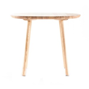 Table ronde 900 en bois de Frêne naturel by Emko disponible chez Woodely