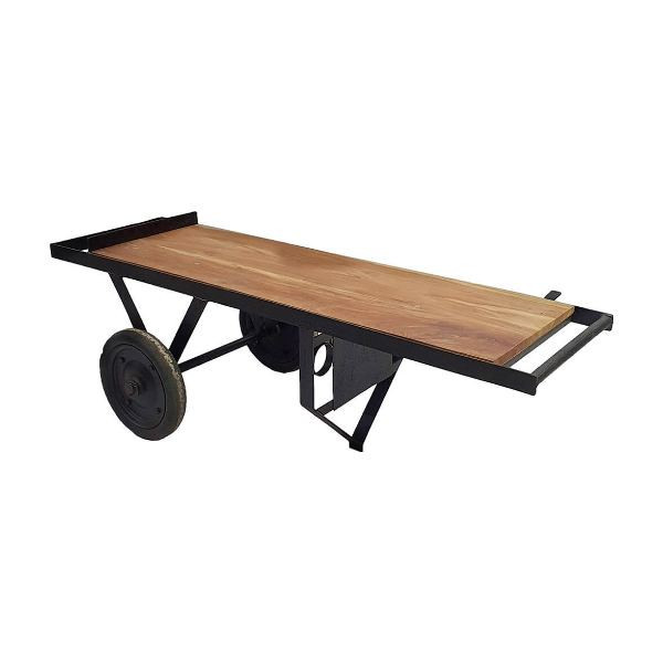 Table basse faite d'un ancien châssis de chariot |