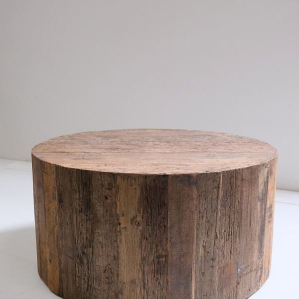 Grande table basse ronde San Francisco en bois recyclé |