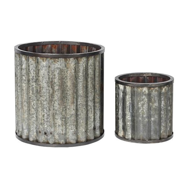 Ensemble de tables basses rondes en fer brut ou cache-pots