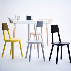 Chaise Naïve Frêne gris EMKO en vente chez Woodely