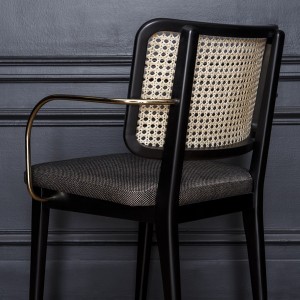 Chaise cannage chêne noir et tissu avec accoudoirs - Red Edition disponible chez Woodely