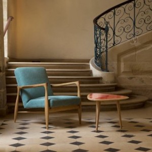 Fauteuil Floating Tissu bleu indien et chêne - Red Edition