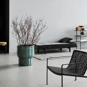 Le pot Terra vert House Doctor disponible chez Woodely