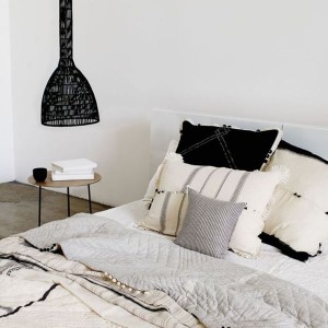 Umut hanging lamp in black rattan - Ay Illuminate