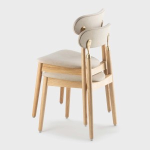 Light oak chair 7.15 and beige fabrics - Emko