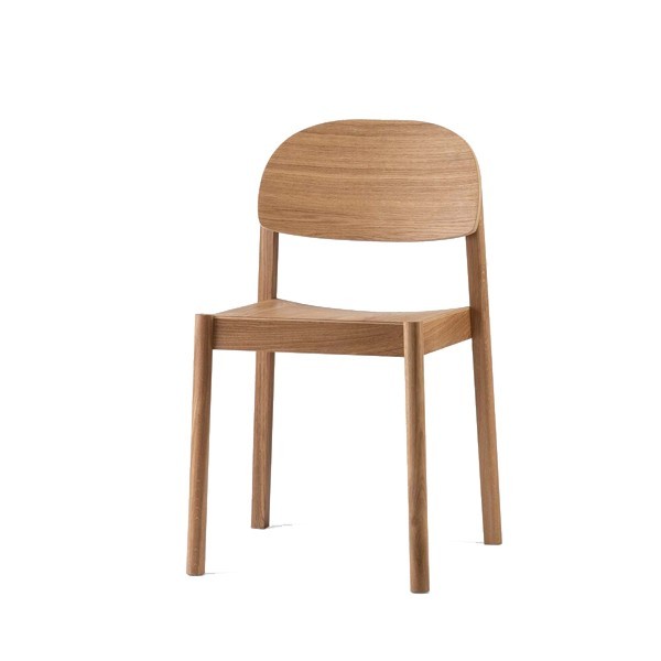 The Citizen Chair in natural oak from Emko was imagined by talented designers