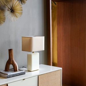 Bourbon Table lamp - / H 49 cm - Ivory by RED Edition