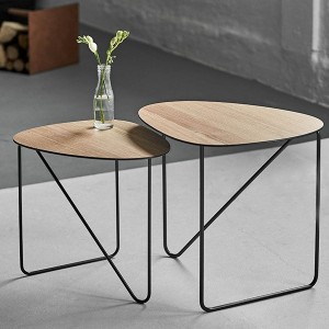 Table Basse Curve métal et chêne clair - LIND DNA