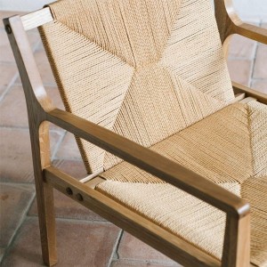 Fauteuil en chêne et paillage