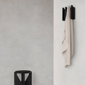Black oak coat rack - Kristina Dam