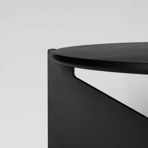 Table en bois de chêne noir - Kristina Dam