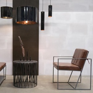 Made of metal, it can also be used as an extra