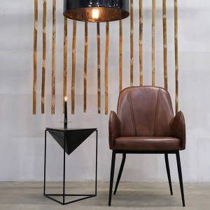 Trademark Living & Woodely - Complétez votre décor avec une touche d'élégance