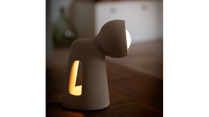 Maud Dollard : quand la céramique artisanale rencontre la lumière